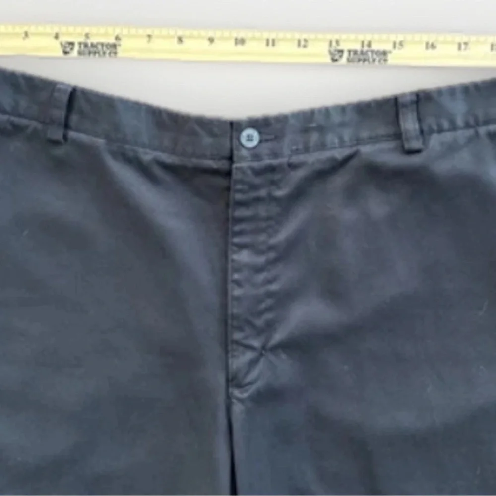 Nike Dri Fit Men's Golf Shorts Size 42‎ Black Flat Front Performance Lightweight